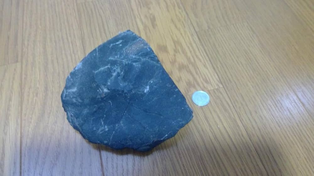 オニキス原石　パワーストーン原石　置物 オニキス原石 天然石置物 水石 パワーストーン オブジェ - メルカリ